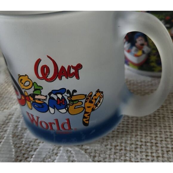 Walt Disney World theme coffee cups - Picture 2 of 8